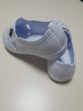 Load image into Gallery viewer, UPCLES slip-on shoes for teens